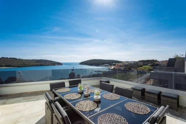 Luxury Apartment Anto With Sea View And Balcony Banjole Eksteriør bilde
